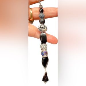 Window sun catcher or rear view mirror dangle